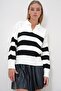 White Black Polo Collar Half Placket Color Block Sweater Alc-X12972