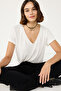 V-Neck Basic T-shirt - 2