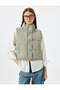 Short Puffer Vest with Stand Collar Zippered Pockets - 3