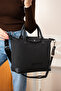 Women's Hand and Shoulder Bag Size: 28 X 31 cm - 7