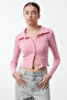 Pembe Düğme Detaylı Vücuda Oturan Crop Polo Yaka Fitilli Esnek Örme Bluz TWOAW22BZ0522