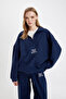 Oversize Fit Wide Fit Zippered Stand Collar Embroidered Fleece Sweatshirt - 2