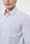 قميص رجالي أبيض بأكمام طويلة ونمط مخطط وياقة صلبة من القطن بقصة ضيقة 1004245207 - 6
