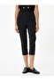 Capri Pants with Pockets and Ribbed Detail - 3