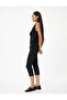 Capri Pants with Pockets and Ribbed Detail - 2