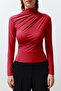 Kırmızı Büzgülü Kare Yaka Vücuda Oturan Esnek Örme Bluz TWOSS24BZ00487 - 5