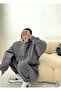 طقم بدلة رياضية نسائية مكونة من 3 خيوط من القطن مع جيب الكنغر وأرجل مطاطية مريحة كبيرة الحجم - 4