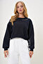 Women's Black Crew Neck Sleeve and Collar Print Detailed Three Thread Raised Sweatshirt Alc-X13178
