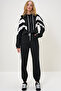 Women's Black Hooded Sweatshirt and Elastic Cuffed Sweatpants Set Alc-X13094 - 2