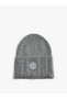 Layered Beret with Label Detail