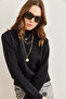Women's Black Crew Neck Soft Textured Beard Sweater Kzk-19000858 - 4