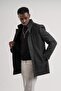 Prevailing Collar Slimfit Stamp Coat - Button Closure, Side Pockets and Lining - 3
