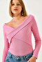 Women's Pink Cross-Strapped Finger-Loop Madonna Collar Blouse 60261056