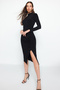 Siyah Drape Detaylı Yırtmaçlı Dik Yaka Fitted/Vücuda Oturan Esnek Midi Örme Elbise TWOAW24EL00134 - 3