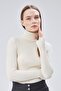 سترة نسائية ذات ياقة مدورة