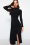 Siyah Drape Detaylı Yırtmaçlı Dik Yaka Fitted/Vücuda Oturan Esnek Midi Örme Elbise TWOAW24EL00134 - 5