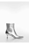 Kitten-heeled leather boots - 3