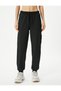 Comfortable Cargo Jogger Sweatpants - With Waist Tie and Pockets - 3