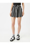 Striped Shorts with Belt - 3