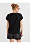 Patterned T-Shirt V-Neck Short Sleeve - 4