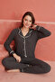 طقم بيجامة بأزرار أمامية من Anthracite Pitikare