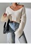 Wide V-Neck Knitwear Crop Sweater - 2