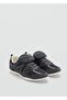 Sneakers with leather pieces