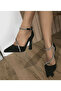 Women's Stone Banded Elegant Stiletto - 7