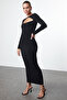 Siyah Cut Out Detaylı Bodycone/Vücudu Saran Maxi Örme Elbise TPRAW25EL00022 - 2