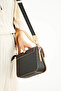 Women's Hand and Shoulder Bag Size: 25 X 15 cm - 2