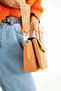 Women's Hand and Shoulder Bag Size: 25 X 15 cm - 5