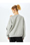 Raised Off-The-Shoulder Boat Neck Printed Oversize Sweatshirt - 4