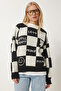 Women's Cream Black Checkerboard Patterned Knitwear Sweater yy00170 - 3