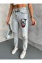 Mom Jean with Embroidery and Ripped Details - 5