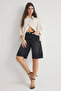 Siyah Yüksek Bel Denim Bermuda TWOSS25SR00017