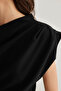 Siyah Büzgü/Drape Detaylı Dökümlü Asimetrik Yaka Örme Bluz TWOSS25BZ00024 - 5