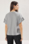 Gri %100 Pamuk Fırfır Detaylı Basic Bisiklet Yaka Örme T-Shirt TWOSS22TS2429 - 9