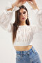 Beyaz Pamuklu Brode Omzu Açık Crop Dokuma Bluz TWOSS25BZ00169 - 4