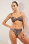 Leopar Desenli Straplez Kaplı Döküm Aksesuarlı Bikini Üstü TBESS24BU00150 - 2