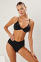 Siyah Düğümlü Üçgen Kaplı Regular Yüksek Bel Bikini Takımı TBESS25BT00104