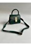 Bunny Model Hand and Women's Shoulder Bag Green