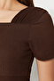 Kahverengi Asimetrik Yakalı Fitted/Vücuda Oturan Çıtçıtlı Örme Body TWOSS23BD00060 - 6