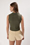 Haki Fitted/Vücuda Oturan Polo Yaka Crop Esnek Örme Bluz TWOSS22BZ0335 - 4