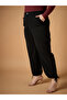 بنطلون كارجو سادة متوسط الارتفاع بمقاس كبير - 3