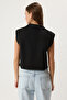 Siyah Oversize Crop Cep Detaylı Dokuma Yelek TWOSS25YE00065 - 5