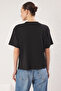 Siyah %100 Pamuk Baskılı Relaxed/Geniş Rahat Kesim Bisiklet Yaka Örme T-Shirt TWOSS23TS00267 - 5