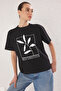 Siyah %100 Pamuk Baskılı Relaxed/Geniş Rahat Kesim Bisiklet Yaka Örme T-Shirt TWOSS23TS00267