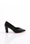 589 Women's Pointed Toe V-Cut Low Heeled Shoes