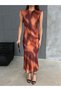 Women's Round Neck Short Sleeve Long Soft Satin Print Dress - 3