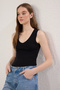 Siyah Fitted/Vücuda Oturan Kolsuz Esnek  Örme Atlet TWOSS25AL00022